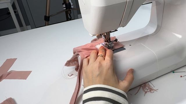 Мастер-класс по пошиву боди. Часть 8: Пошив боди (часть 3) обработка срезов закрытым швом