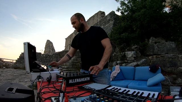 ISTRA TERRA CON MUSICA MAGICA.Dvigrad liveset part 2, improvisation смотреть онлайн