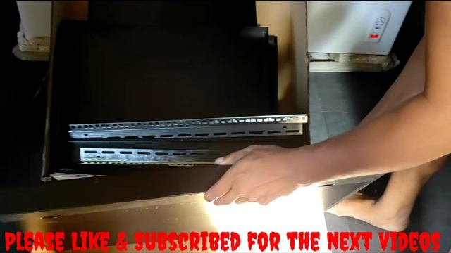 Unboxing and Installation of Data Cabinet 12u смотреть онлайн