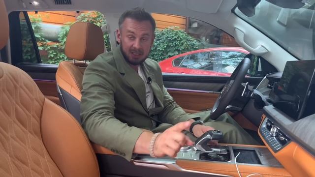 Евгений Дуко сравнивает Lexus LX 570 vs Tank 500 смотреть онлайн