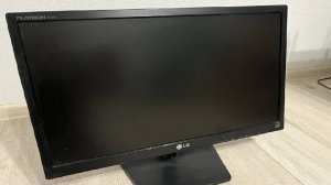 Обзор на монитор "LG" с авито за 1.700 рублей. (Диагональ 21.5)