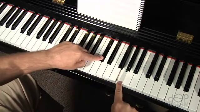 Jazz Piano Lesson 3: Dominant Chords смотреть онлайн
