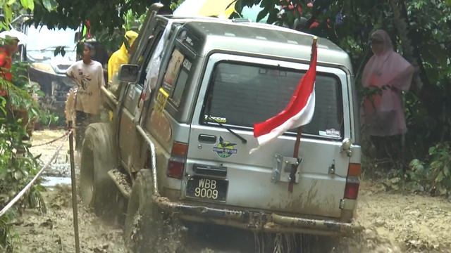 SHEMUD 2015 - Jungle Stage #1 (4X4 Women Off-Road Challenge) смотреть онлайн