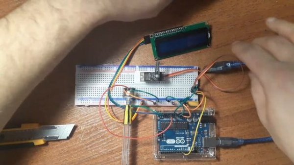 servo i potenciometr arduino LCD 1602. серво и потенциометр.