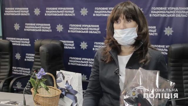 Полтавська майстриня дарує жінкам-поліцейським стильні захисні маски ручної роботи смотреть онлайн