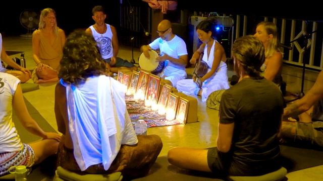 Island Living, Thailand - Wellness, Yoga, International/Thai Culture смотреть онлайн