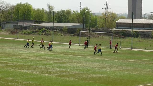 Горняк-2004-Никополь-98-Трубник 0:1 (полный матч). Кубок области, 1/2, первый матч. 3.5.17 смотреть онлайн