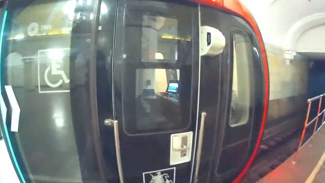 81-775/776/777 "Москва 2020" на станции Комсомольская смотреть онлайн
