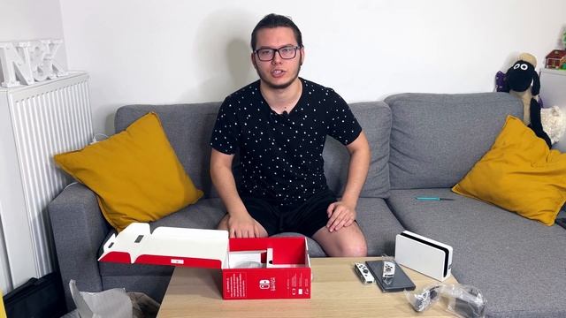 Распаковка Nintendo Switch OLED | Первый в СНГ? смотреть онлайн