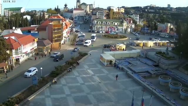 Вебкамера "Площадь Советская". Запись 07.04.2016 18:00:01 смотреть онлайн