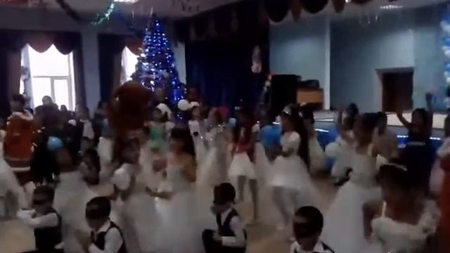 Жаңаөзен қаласы 19 орта мектеп Жаңа жыл 3"д" Сынып Ха-фа-на-на смотреть онлайн
