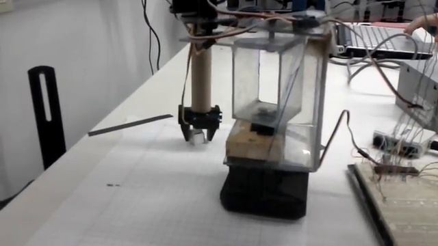 Demostración de nuestro robot SCARA смотреть онлайн