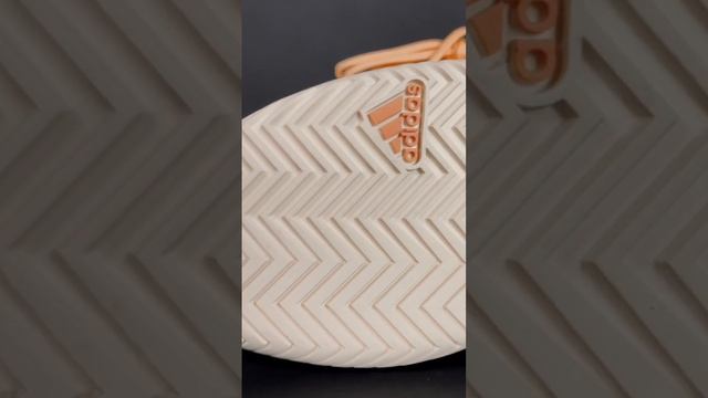 Get your feet right in the Ubersonic 4s from #adidas ! #tennis #adidasshoes смотреть онлайн