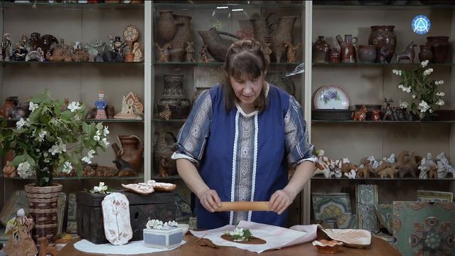 Московская Преображенская керамика. Тарелочка с жасмином. смотреть онлайн