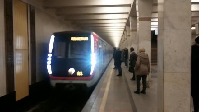 81-765/766/767 Москва На станции Пролетарская смотреть онлайн