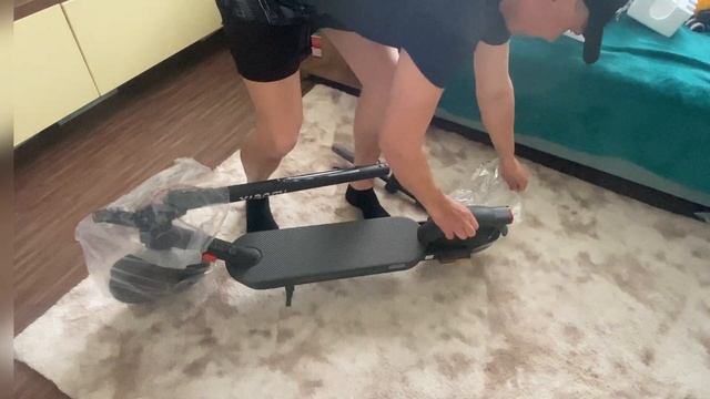 РОЗПАКОВКА - Xiaomi Electric Scooter 4 PRO 2nd Gen