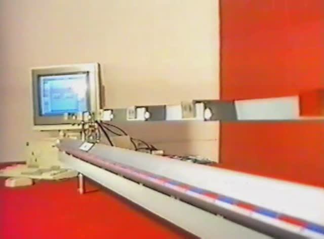 Физика. Опыты. Дорожка на воздушной подушке смотреть онлайн