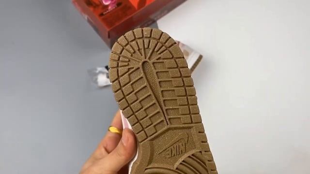 [UNBOXING] Nike Dunk Low 85 Double Swoosh Rabbit DO9457-117 Online смотреть онлайн