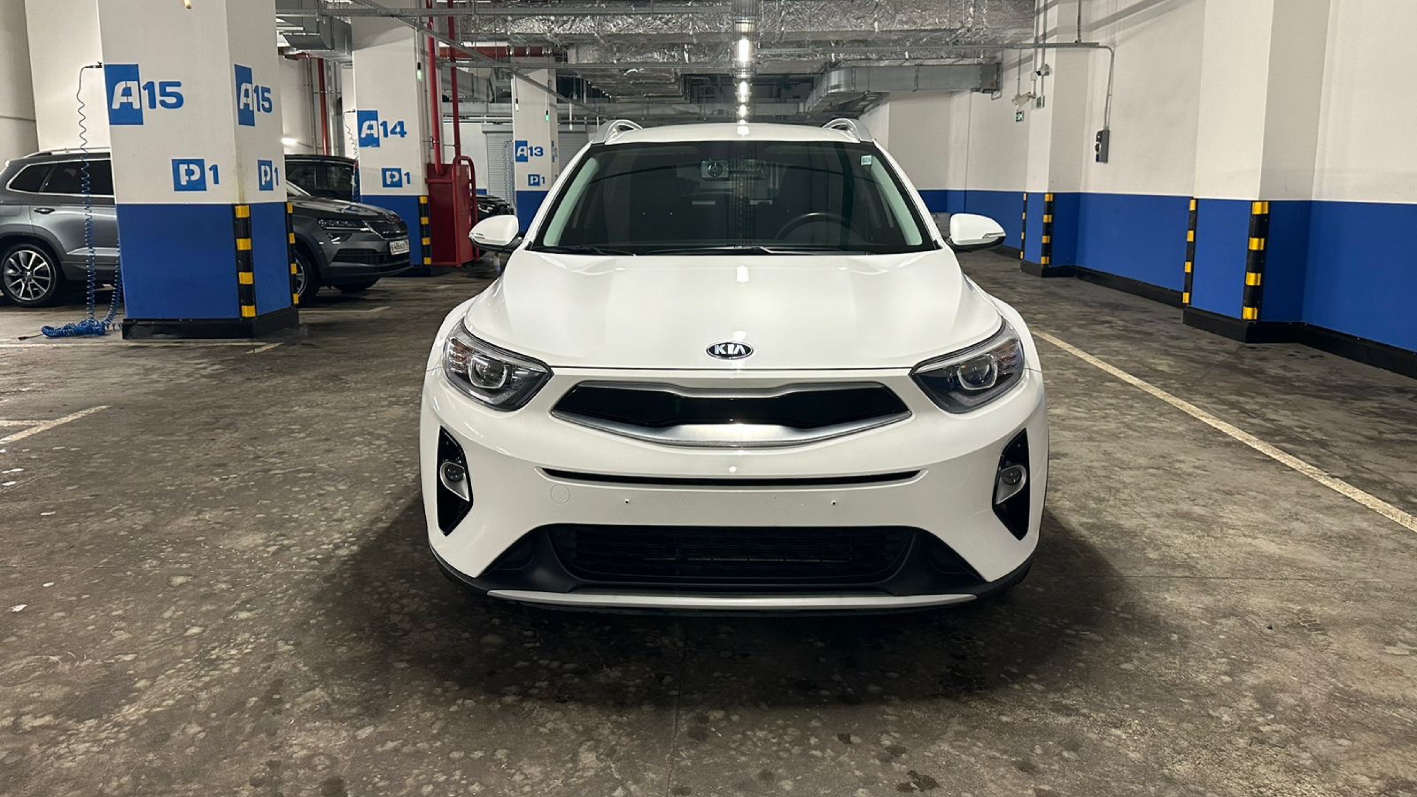 KIA STONIC отличный городской автомобиль смотреть онлайн