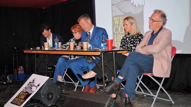 Panel Discussion: The triangular relationship between Ireland, Britain & Continental Europe смотреть онлайн