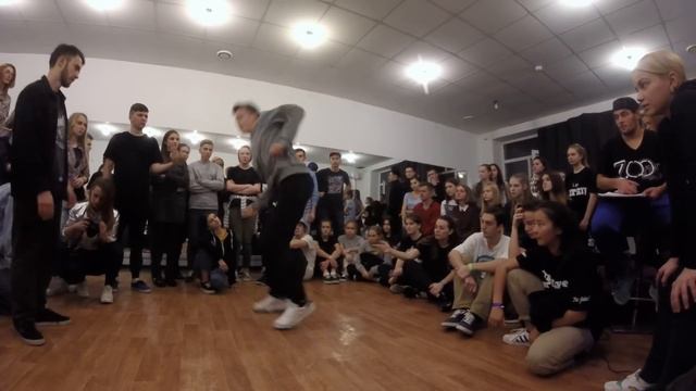 1/8 Electro Dance vs Hip-Hop | Leon vs Влад | Oh My Style • Zoo Mystery Vol.2 смотреть онлайн