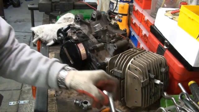 Проект Kawasaki Leo 120 SE (Часть 2) An attempt to restore a rare bike... engine Assembly... смотреть онлайн