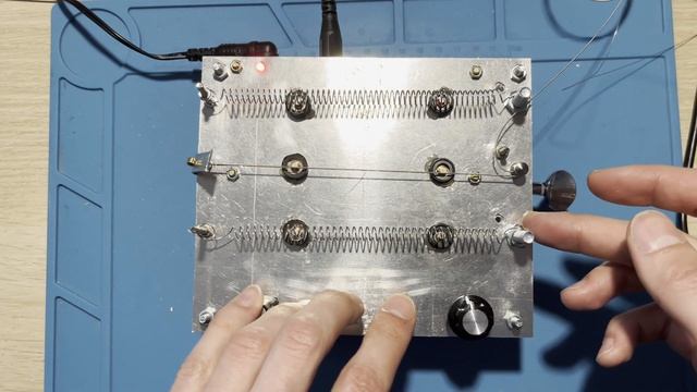 Я сделал Ambient Box на основе EBow | I made an Ambient Box based on EBow (+ Eng subs) смотреть онлайн
