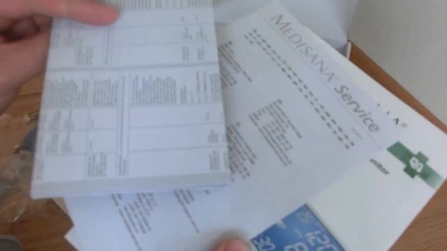 Medisana BU 550 connect Oberarm Blutdruckmessgerät Unboxing смотреть онлайн