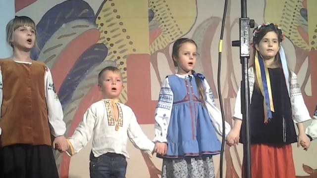 як я, Ганнуся виступаю на концерті з подругами ,гурт "Правиця " смотреть онлайн