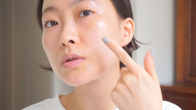 현실적인 모닝루틴! 피부회복 스킨케어 & 투명하게 맑은 5분 쌩얼메이크업 MY FACE BUT BETTER! MORNING BEAUTY ROUTINE смотреть онлайн
