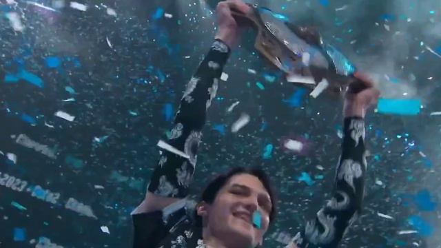 TEAM SPIRIT ПОДНИМАЮТ АЕГИС 2023