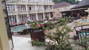 КАЙФУЮ НА БАЛКОНЕ ОТЕЛЯ " ОСКАР" . БОЛТАЛКА. ЛАЗАРЕВСКОЕ. ОТДЫХ.ИЮЛЬ 2023.