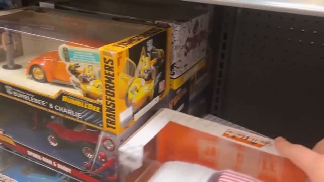 Toy Hunt! Chun Li..Pink Batmobiles & A ROSS Find?! #toys #toyhunt #collector #ross смотреть онлайн