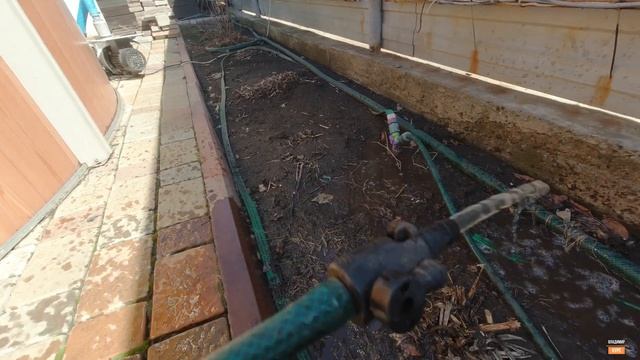 Откачиваем воду из бассейна смотреть онлайн
