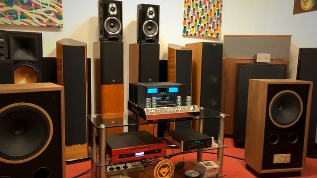 NEW McIntosh MA352 Hybrid Amplifier driving TANNOY Cheviot Loudspeakers смотреть онлайн