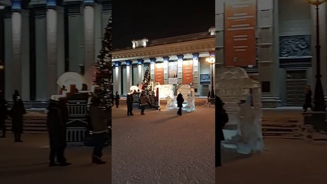 Ледовые фигуры в ледовом городке на новый 2023 год в Новосибирске смотреть онлайн