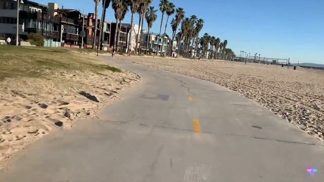 3 Little People Review 3 Different Scooters - Bird Lyft Lime - Vlog 254 смотреть онлайн