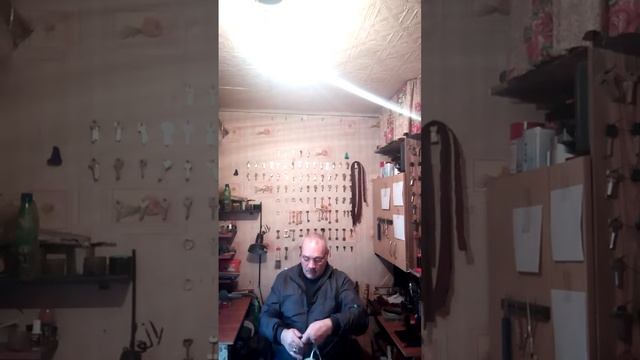Работа в режиме само изоляции. смотреть онлайн