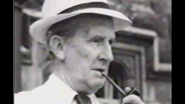 J.R.R. Tolkien - The Troll Song смотреть онлайн