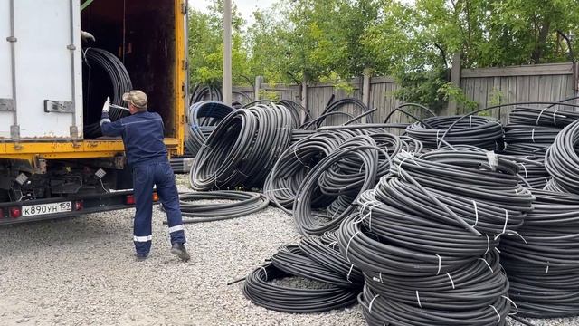 Разгрузка ПНД труб 20, 25 и 32мм