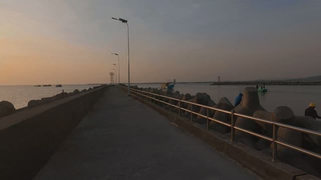 Вьетнам/Фукуок/Маяк/Храм Динх Као/Провожаем закат смотреть онлайн