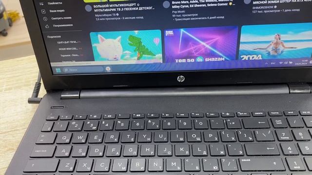 Ноутбук HP 15-bs130ur 12900