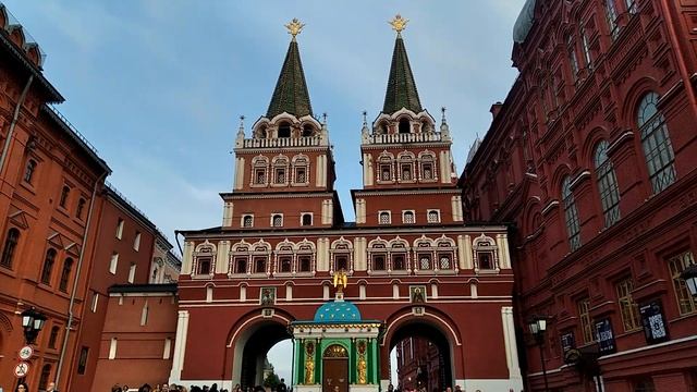Беляев А.Н. На Красной площадь 9000 смотреть онлайн