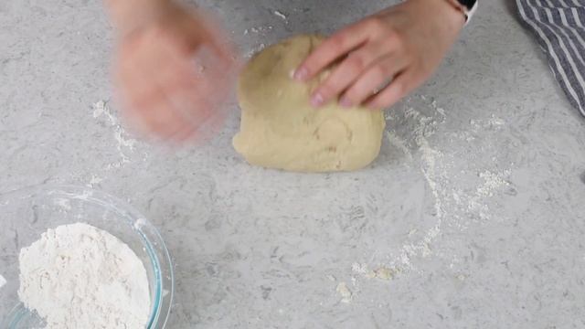 Sweet and Super Soft, From Scratch Potato Buns смотреть онлайн