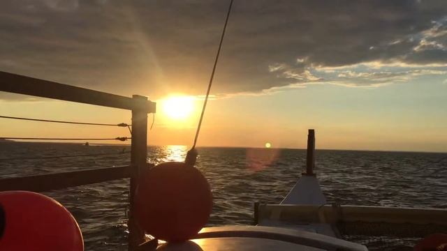 Sunset Cruise 10 on the Mon Tiki from Montauk Yacht Club 10. смотреть онлайн