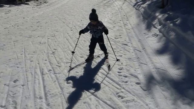 Левая тройка за 2 минуты! (Лыжня глазами трехлетки). смотреть онлайн