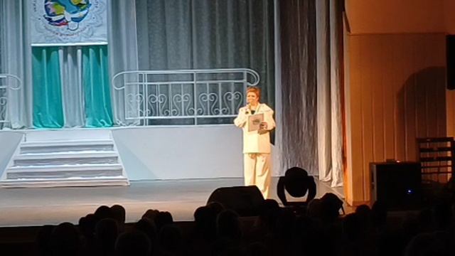 Праздничный концерт посвящённый дню народного единства. Часть вторая.БЫТЬ ДОБРУ НА ДОНУ. Таганрог. смотреть онлайн