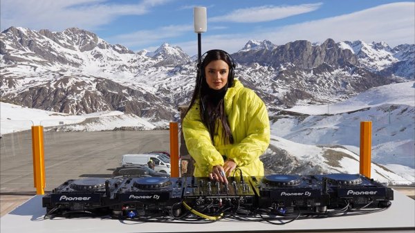 Korolova | Live @ Formigal, Spain Melodic Techno & Progressive House Mix