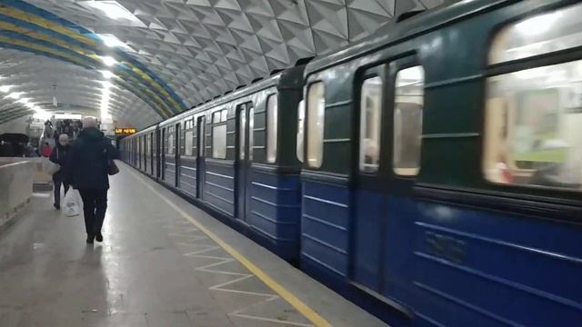 ЕЖ3 на станции Спортивная город Харьков смотреть онлайн