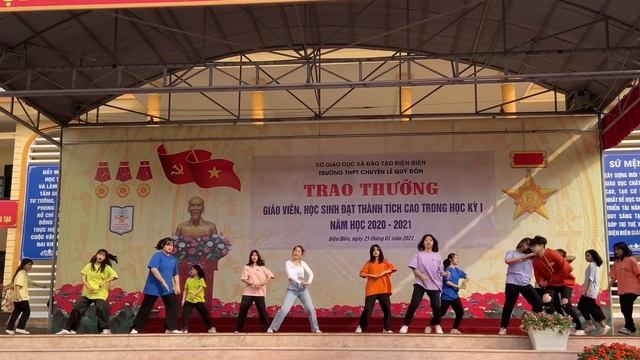 [VŨ ĐIỆU FRIENDZONE] MIN - ‘TRÊN TÌNH BẠN DƯỚI TÌNH YÊU’ DANCE COVER B-wild by CNVR DANCE CLUB 🤩🥳 смотреть онлайн